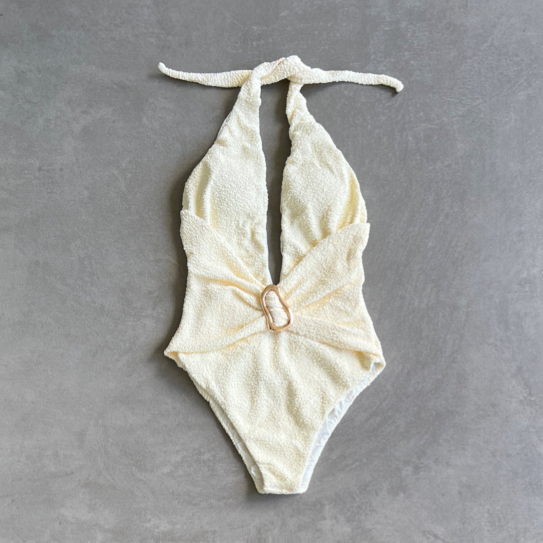 La Fille du Sol One Piece-Buttercream